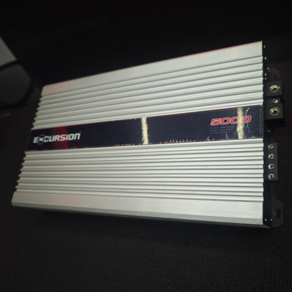SXA-60 PRO Amplificateur 2 canaux numérique 2x2500w RMS EXCURSION